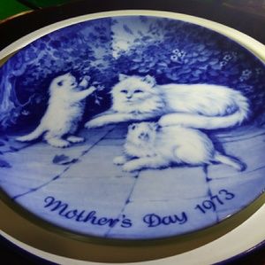 # 7--Kaiser West Germany-Persian Cat & kittens